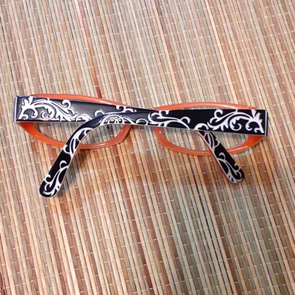 Jennifer Lopez EyeWear Prescription Flex Arm Glasses